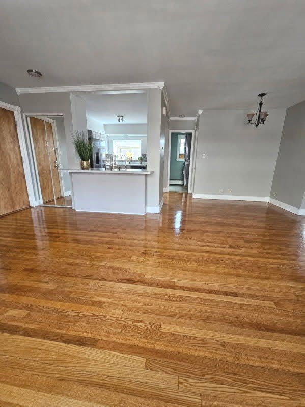 7526 N RIDGE Boulevard – photo 3