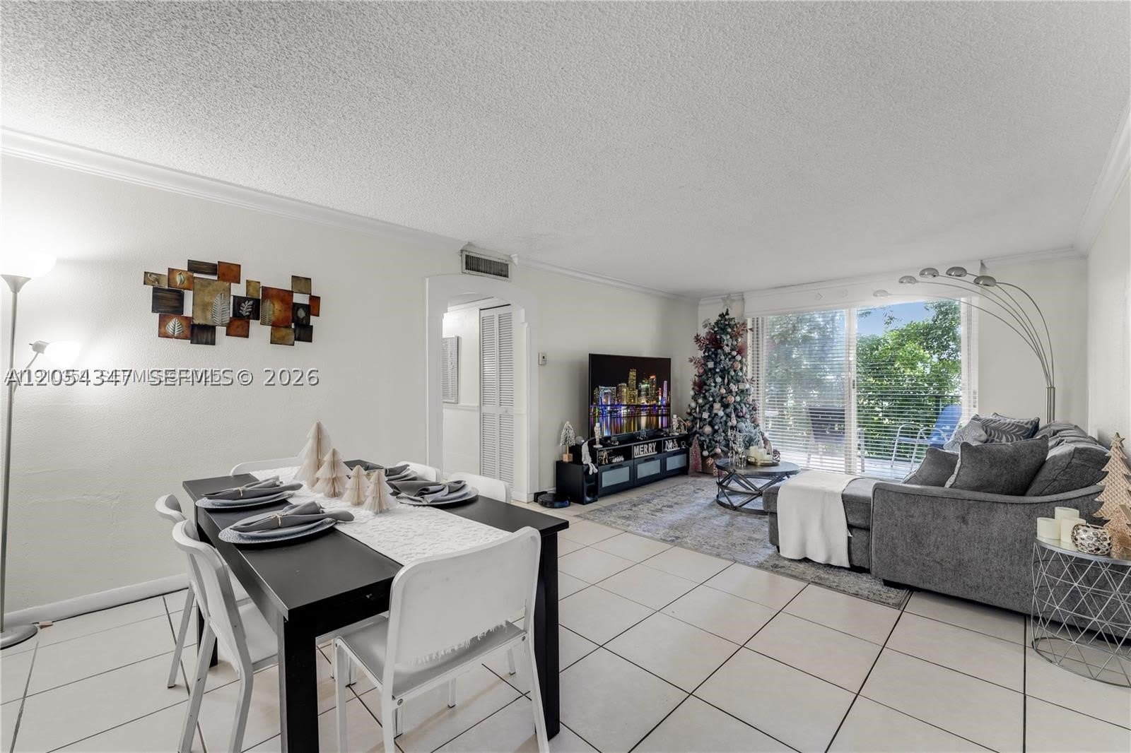 9320 Fontainebleau Blvd – photo 4