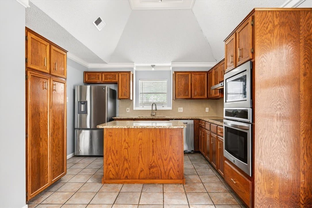 6709 Whitewing Drive – photo 3