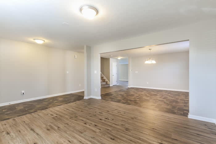 2111 12 Oaks Drive – photo 2