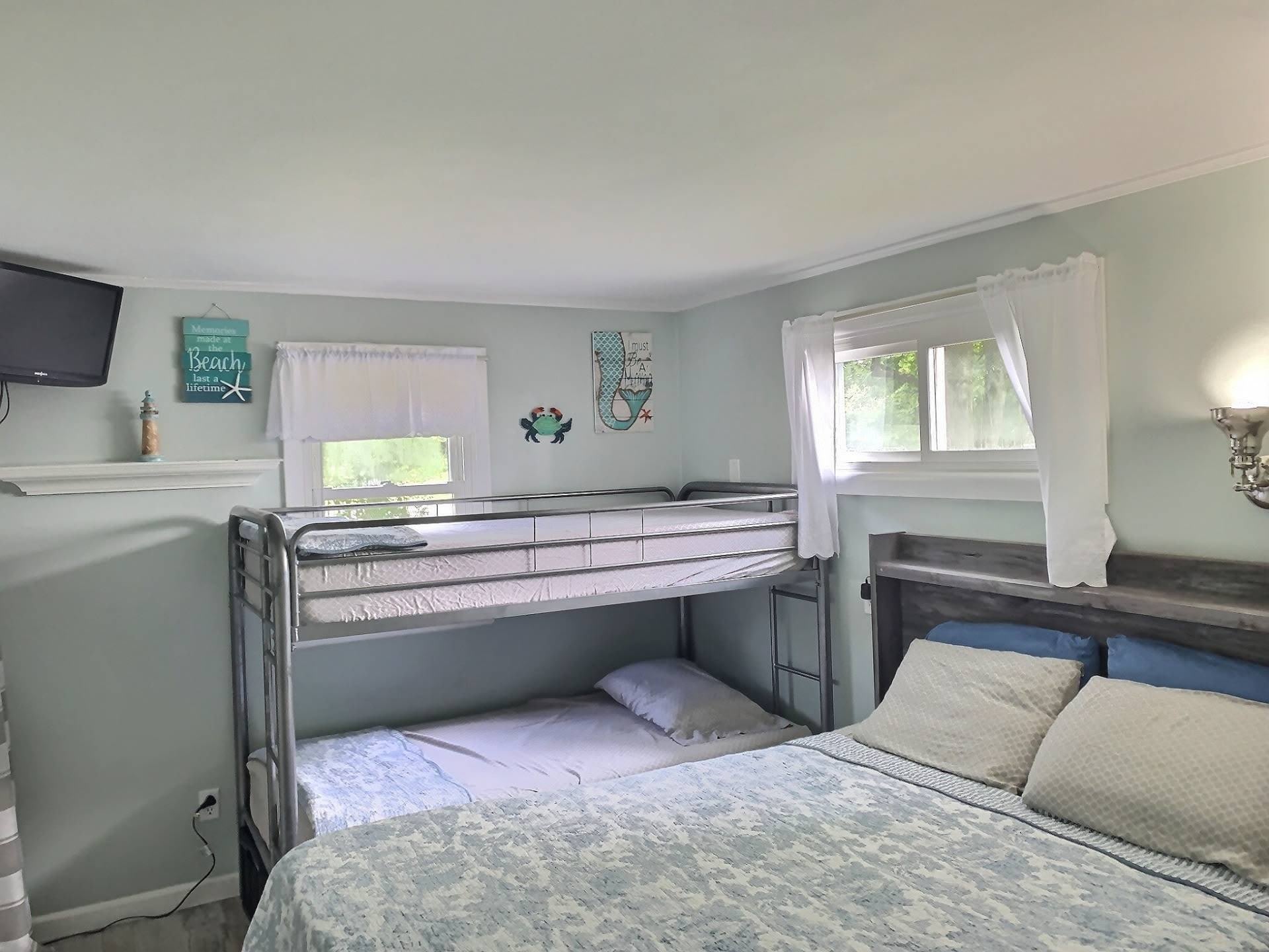 81 E Lake Drive – photo 4
