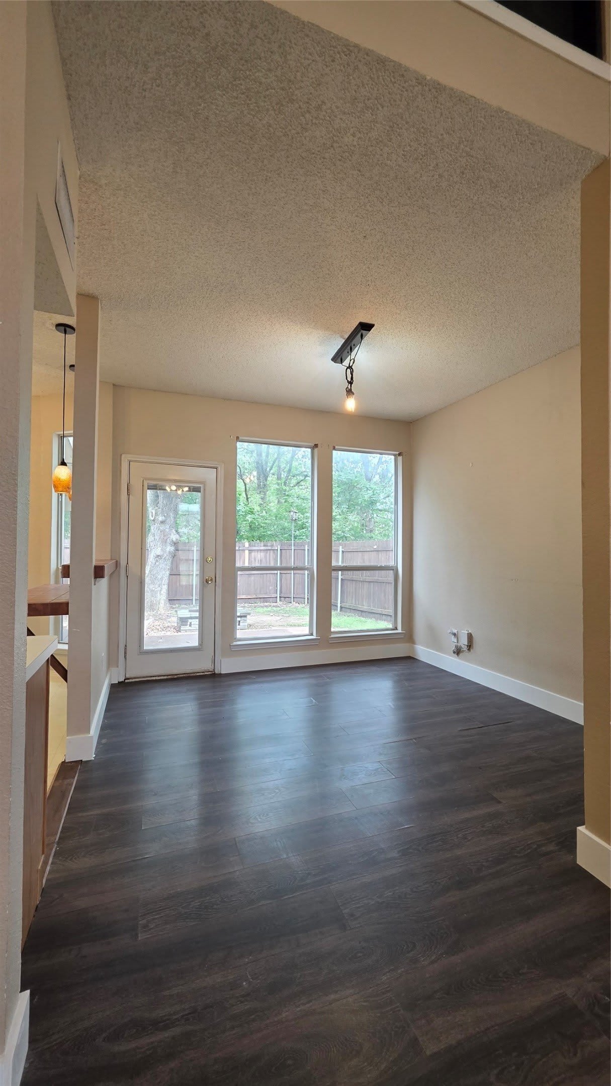 108 Indian Oaks Trail – photo 5