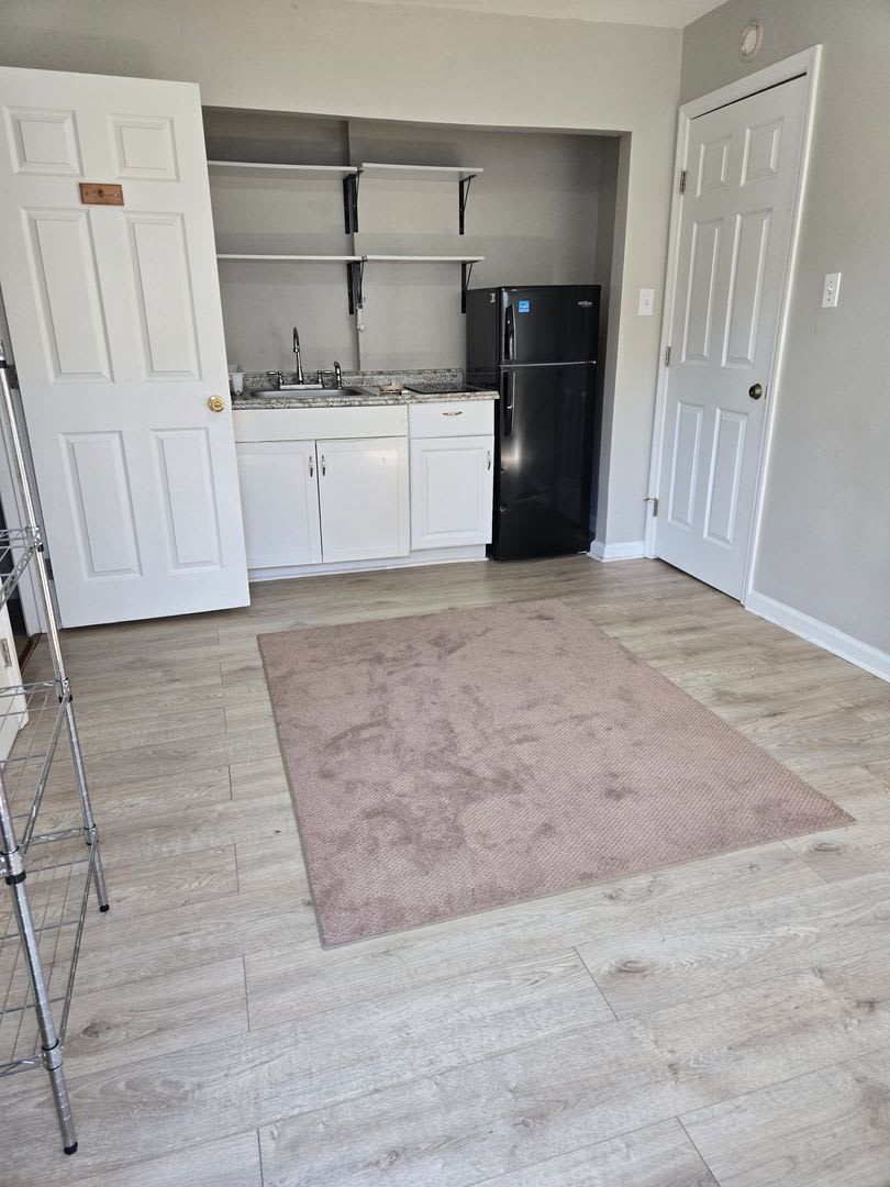 Duplex For Rent-Great Location! – photo 1