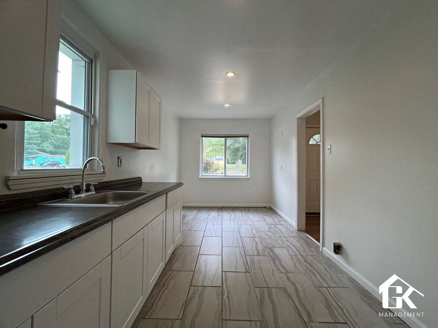 HOME AVAILABLE NOW – photo 4