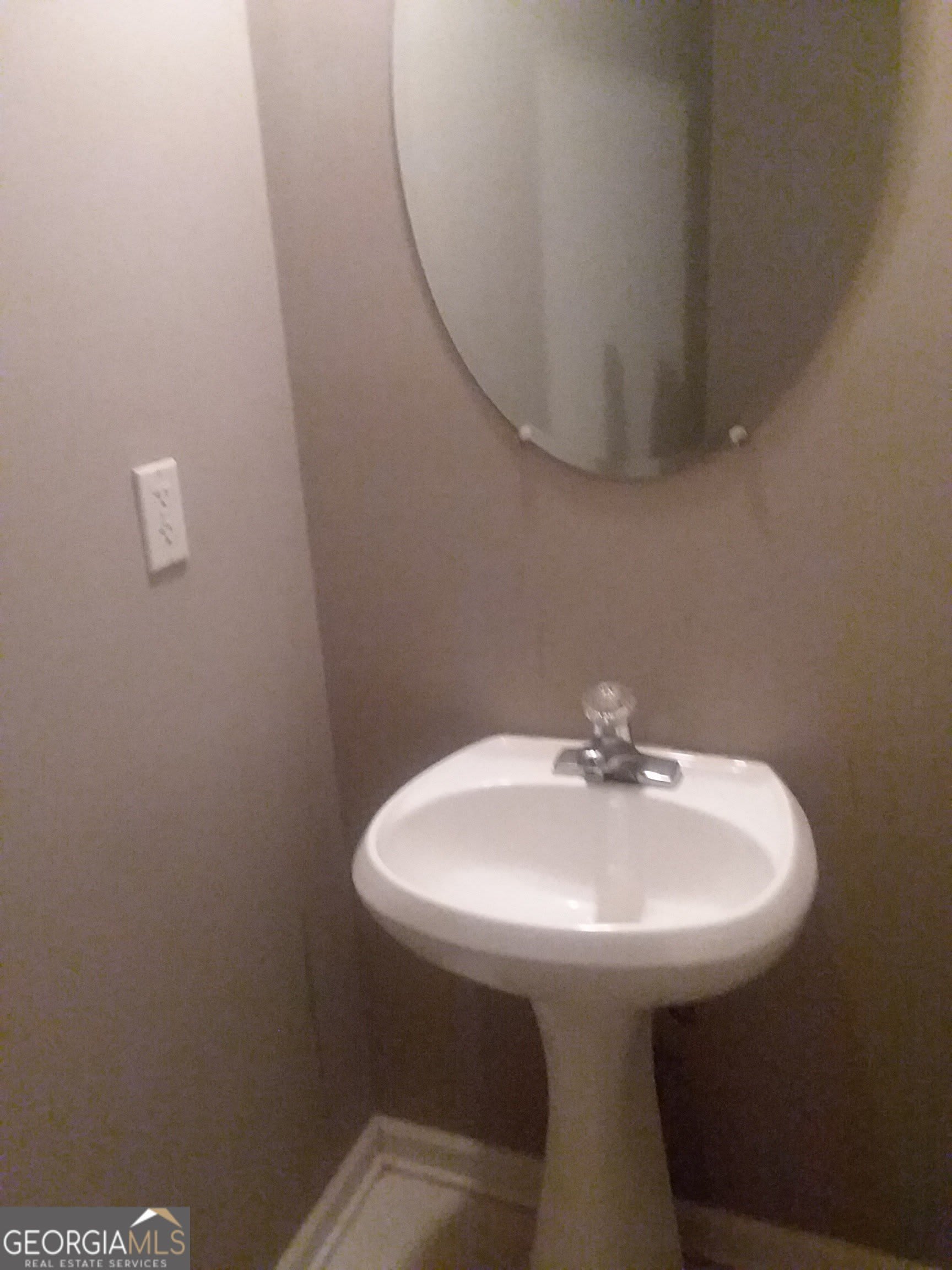 1859 Broadway Street – photo 3