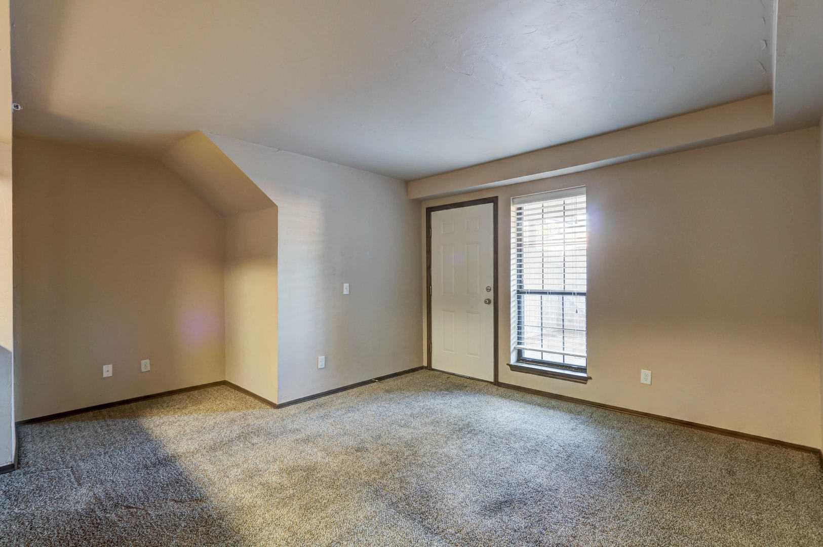 Quail Springs Gem Cozy 1 Bedroom Townhome – photo 4