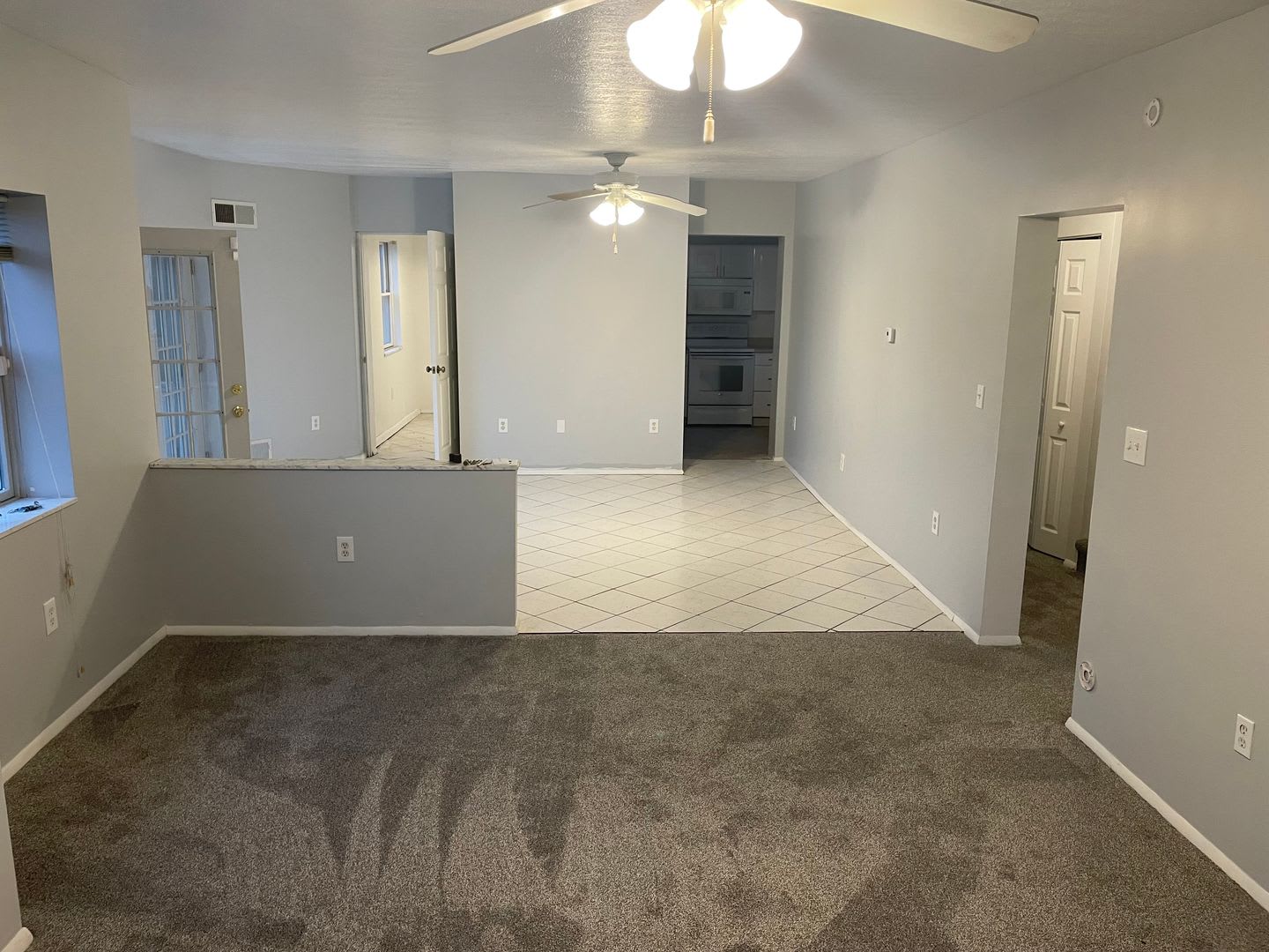 3 bedroom with Office For Rent in Bellevue! – photo 4