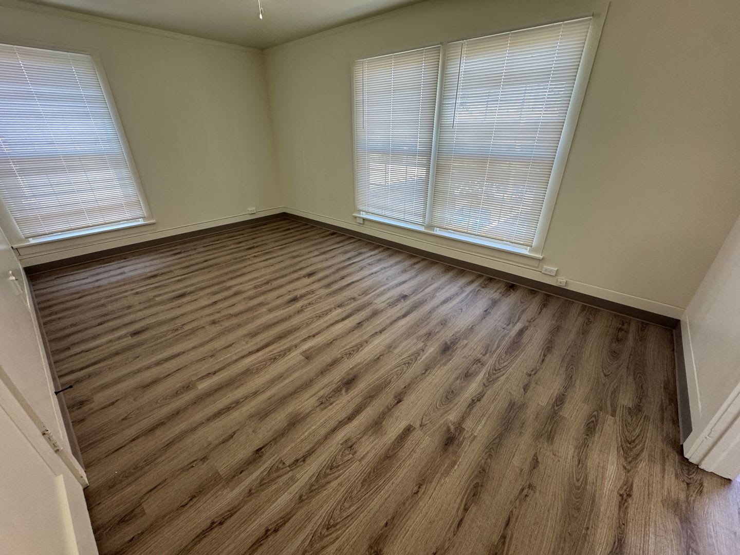 (493) Cascade Apartments – photo 2