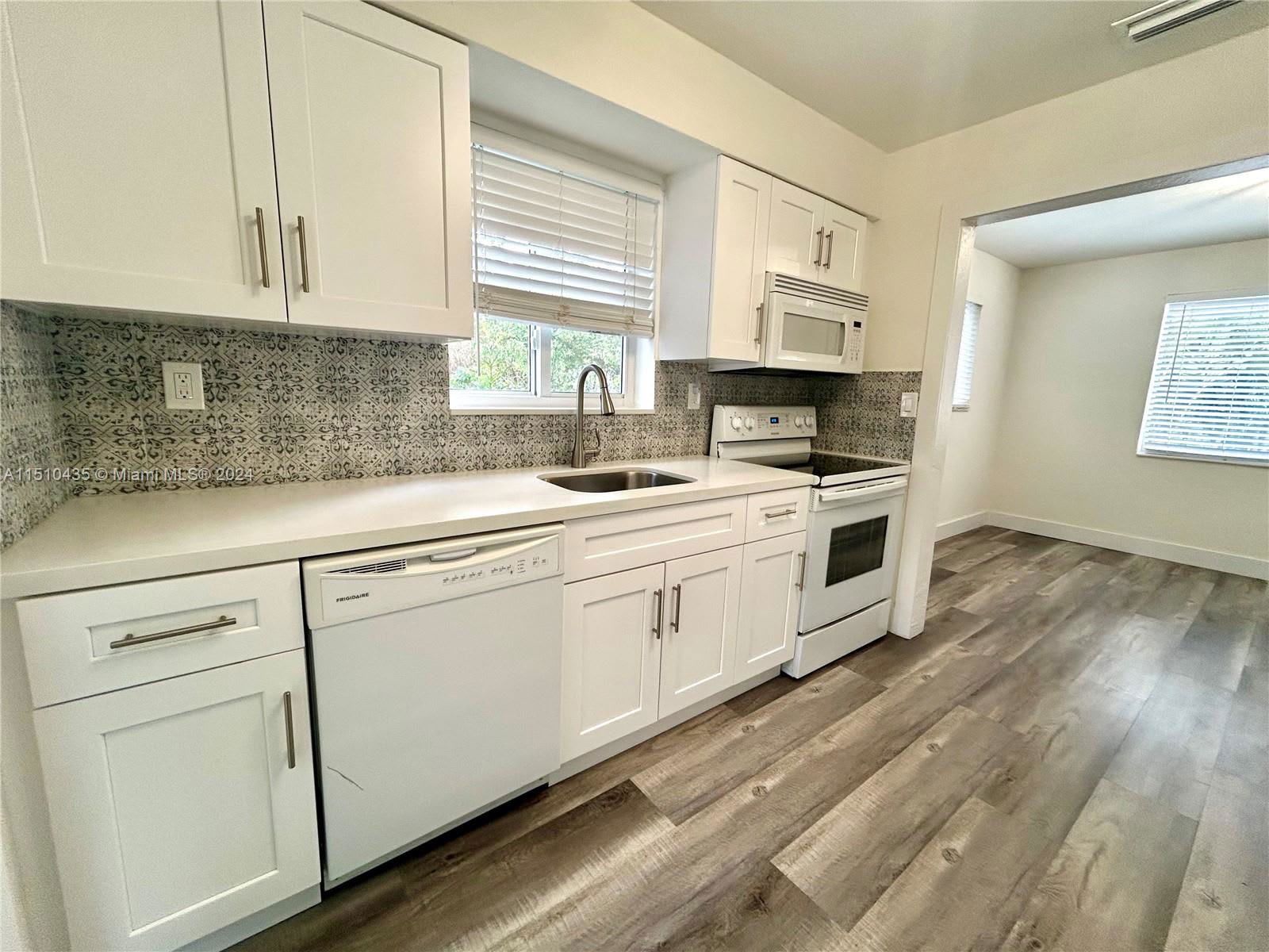 171 Northeast 42nd Street – photo 2