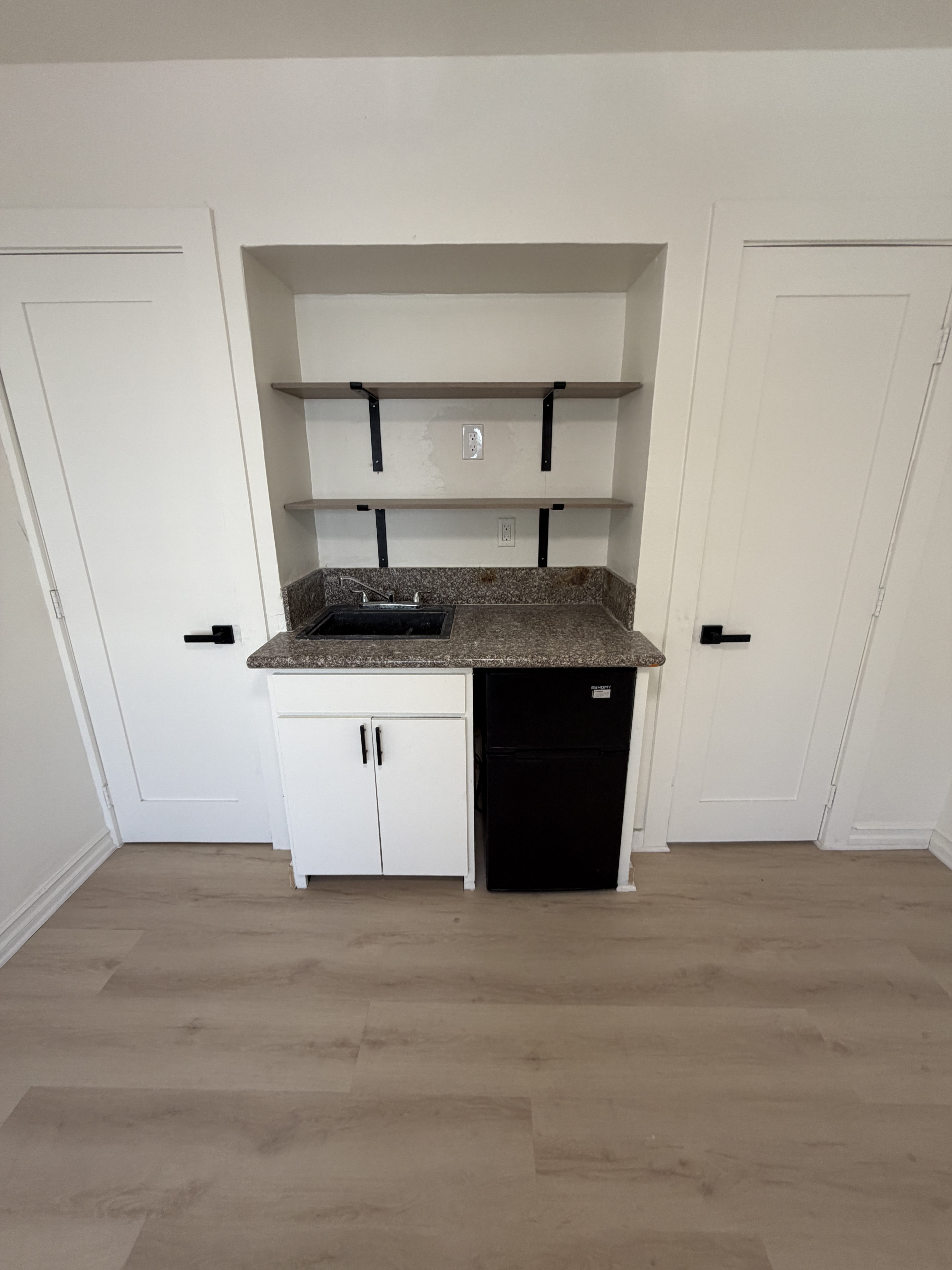 1411 Crenshaw Blvd – photo 3