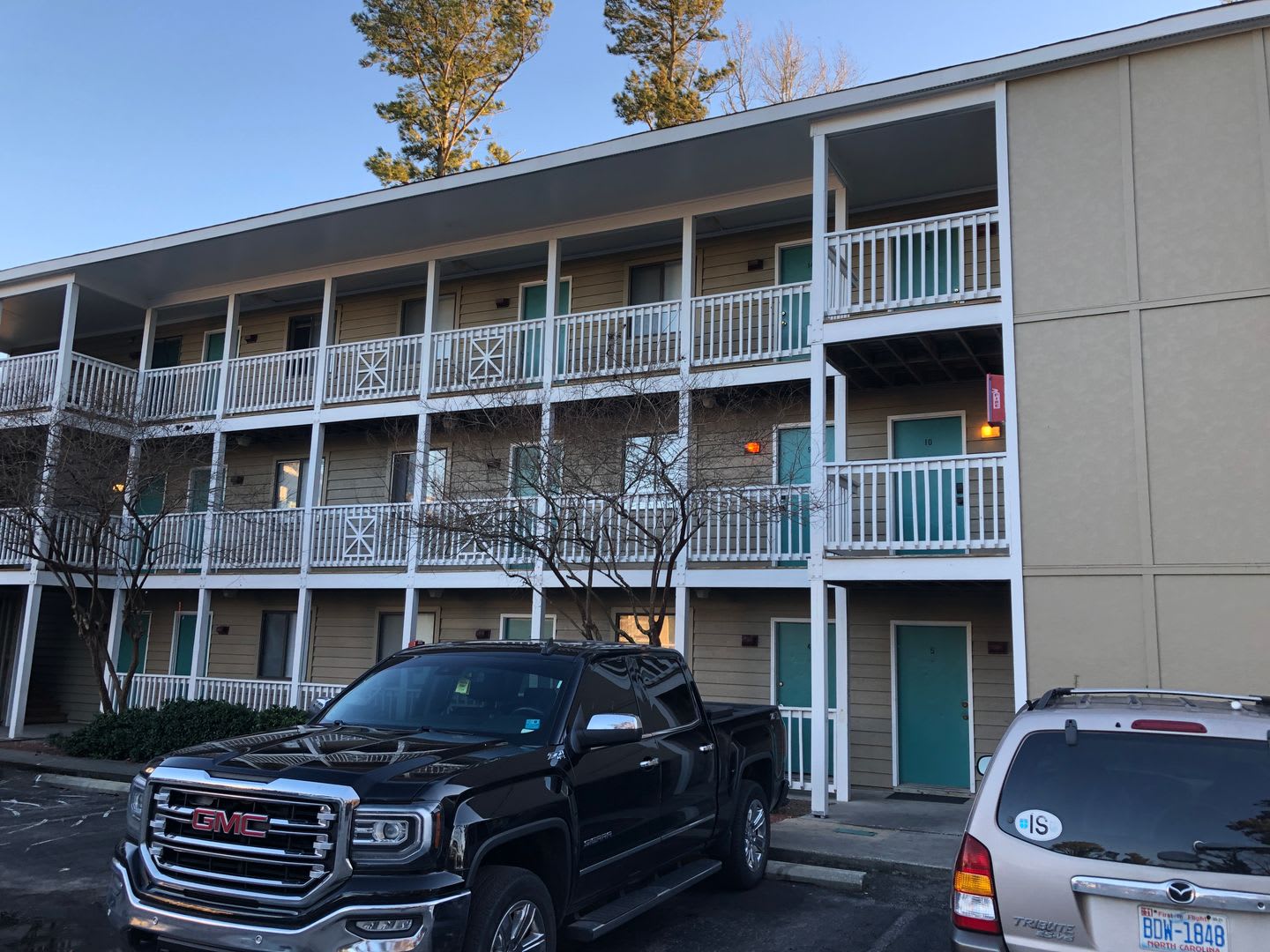 1 Bedroom Adjacent To Uncw – photo 1