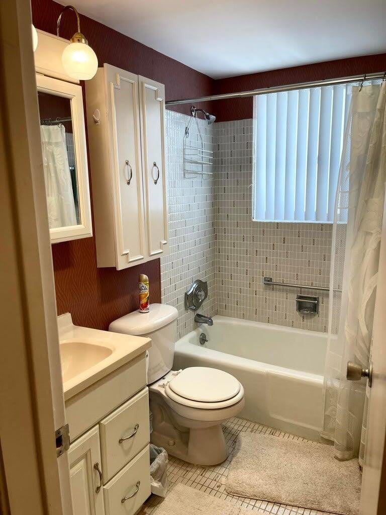 2840 Lake Osborne Drive – photo 4