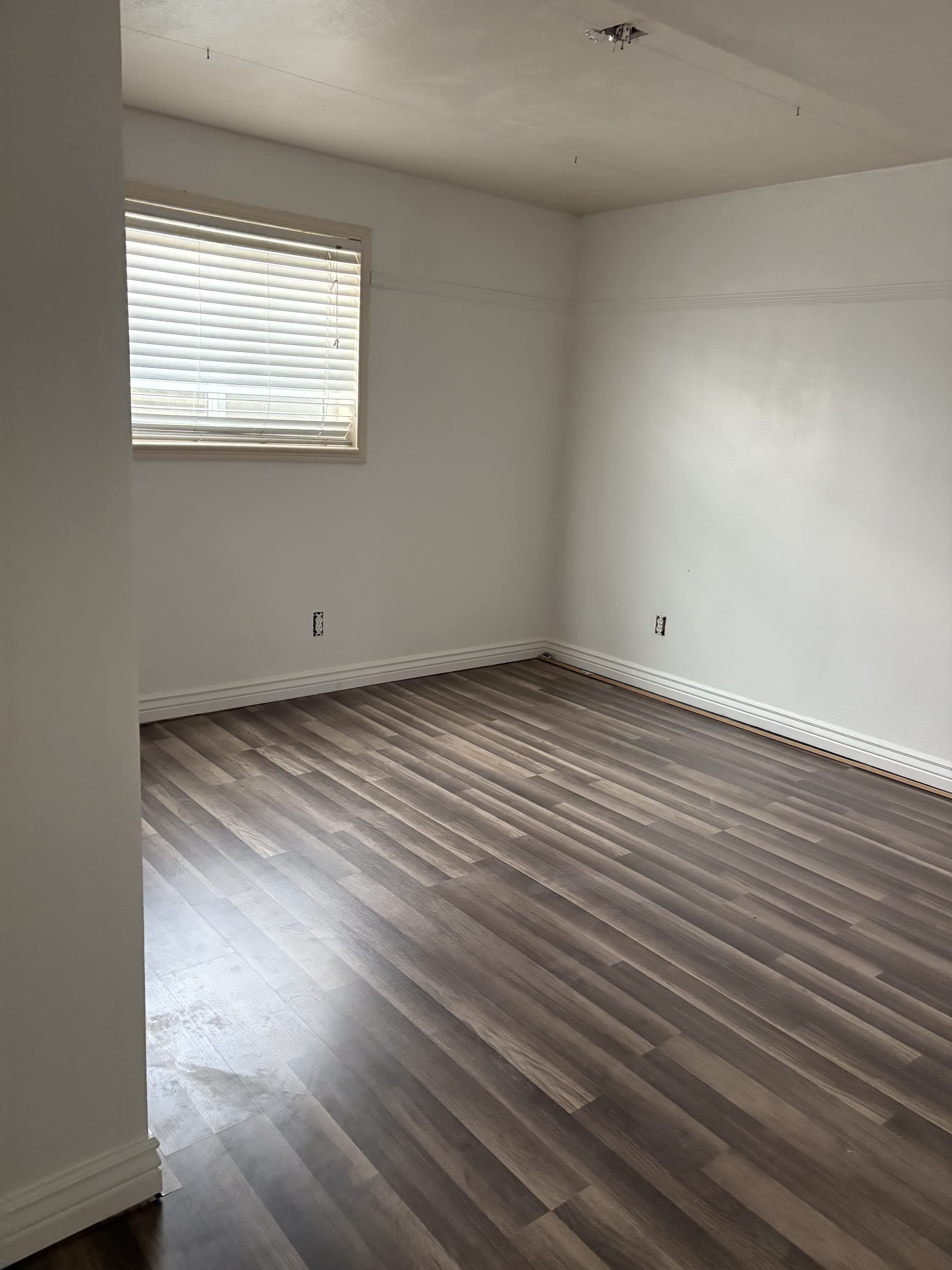 677 North 440 West Street – photo 4