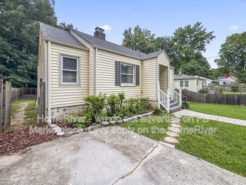 2203 Maywood St – photo 2