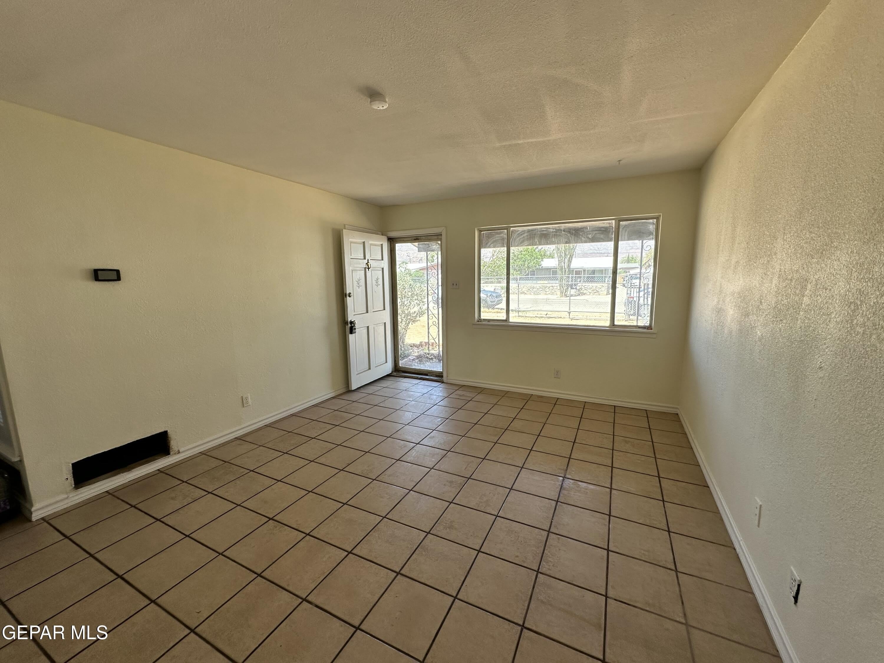 10336 WINDSOR Drive – photo 2