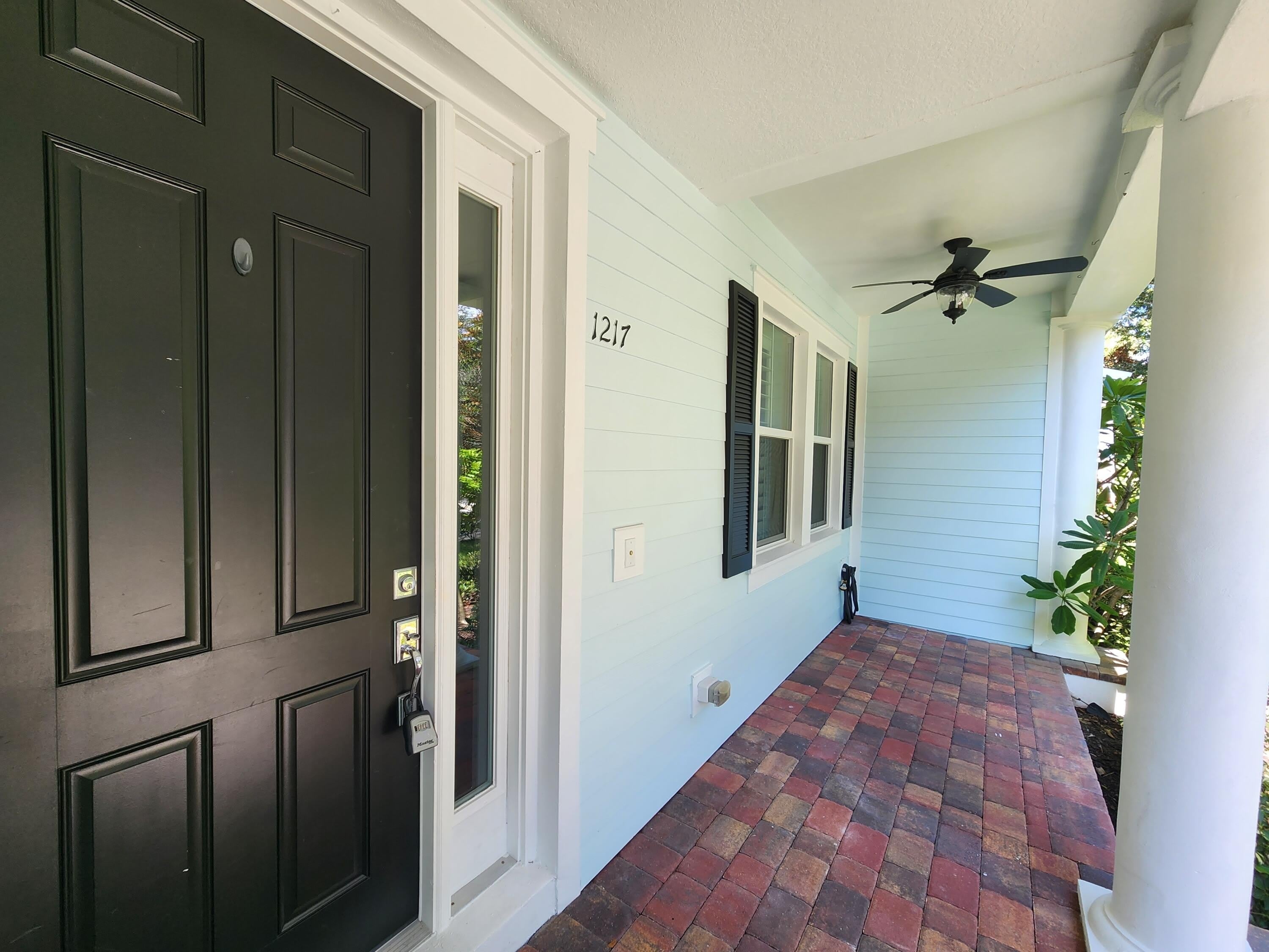 1217 Dakota Drive – photo 2