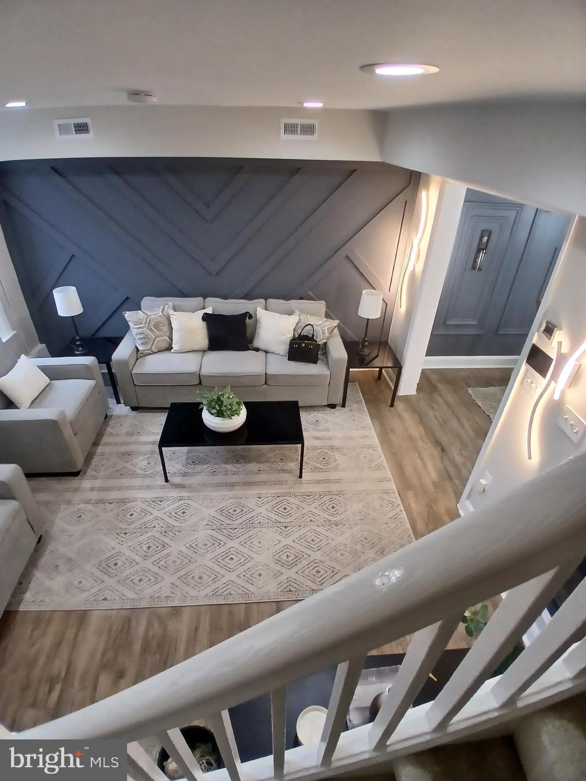 3323 ELMLEY Avenue – photo 1