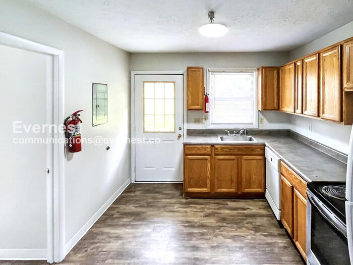 208 Lower Consol Road Northwest – photo 3