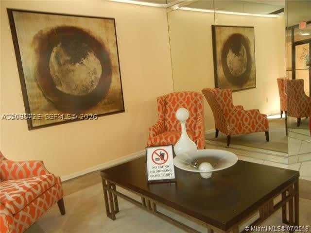 1300 St Charles Pl – photo 4