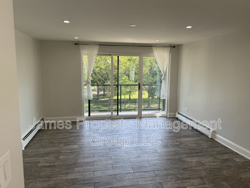 3940 N Narragansett 3S – photo 5