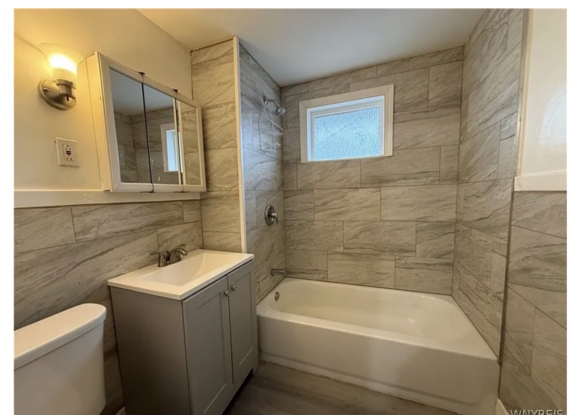 110 Gerald Avenue – photo 5
