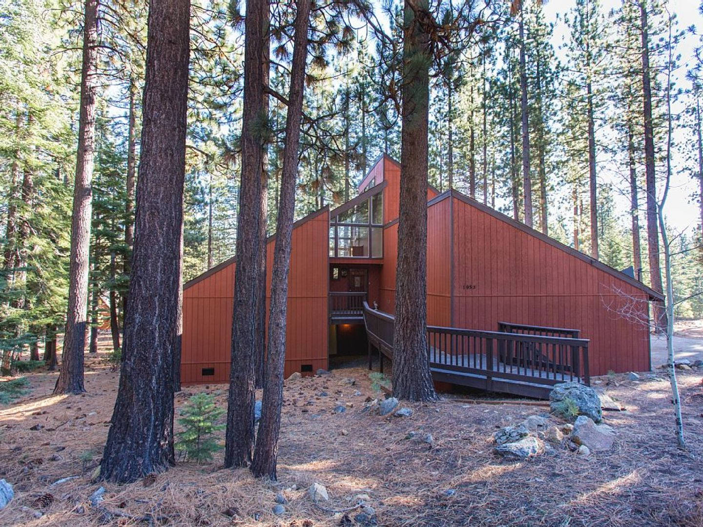 A Rare Find In Tahoe Spacious 4Bd House Available Now Call To View Today Available To View On 8 10 26 – photo 1