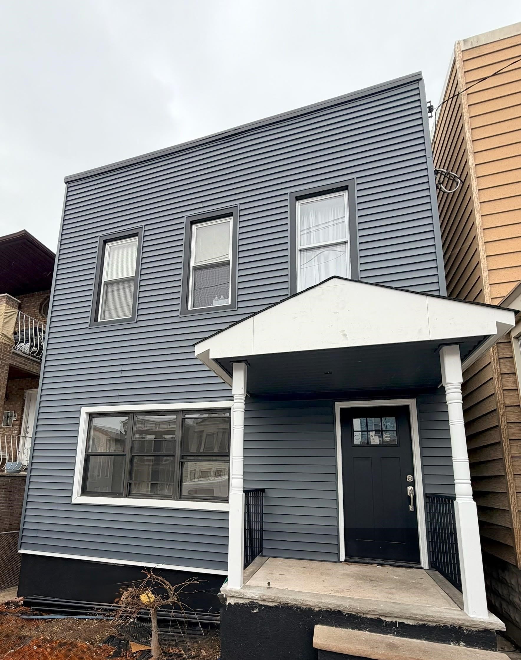 1426 43Rd St – photo 1