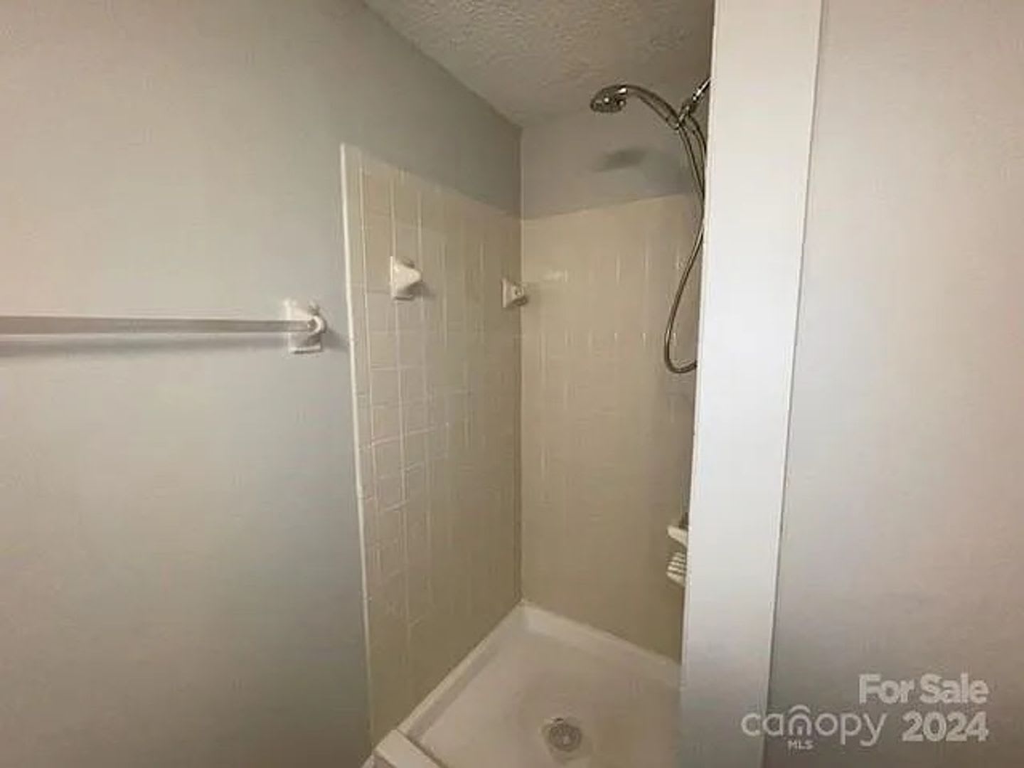 Room in 3 Bedroom Home at Arlyn Cir – photo 2