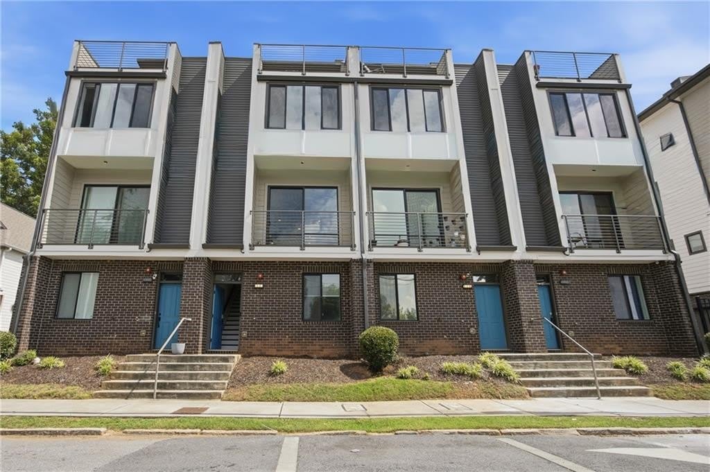 211 Bass Street SW – photo 2