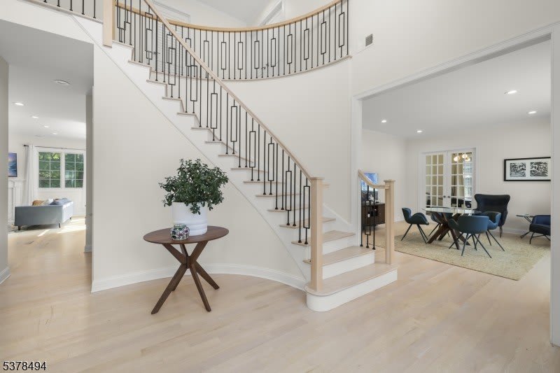 20 Woodfern Rd – photo 5