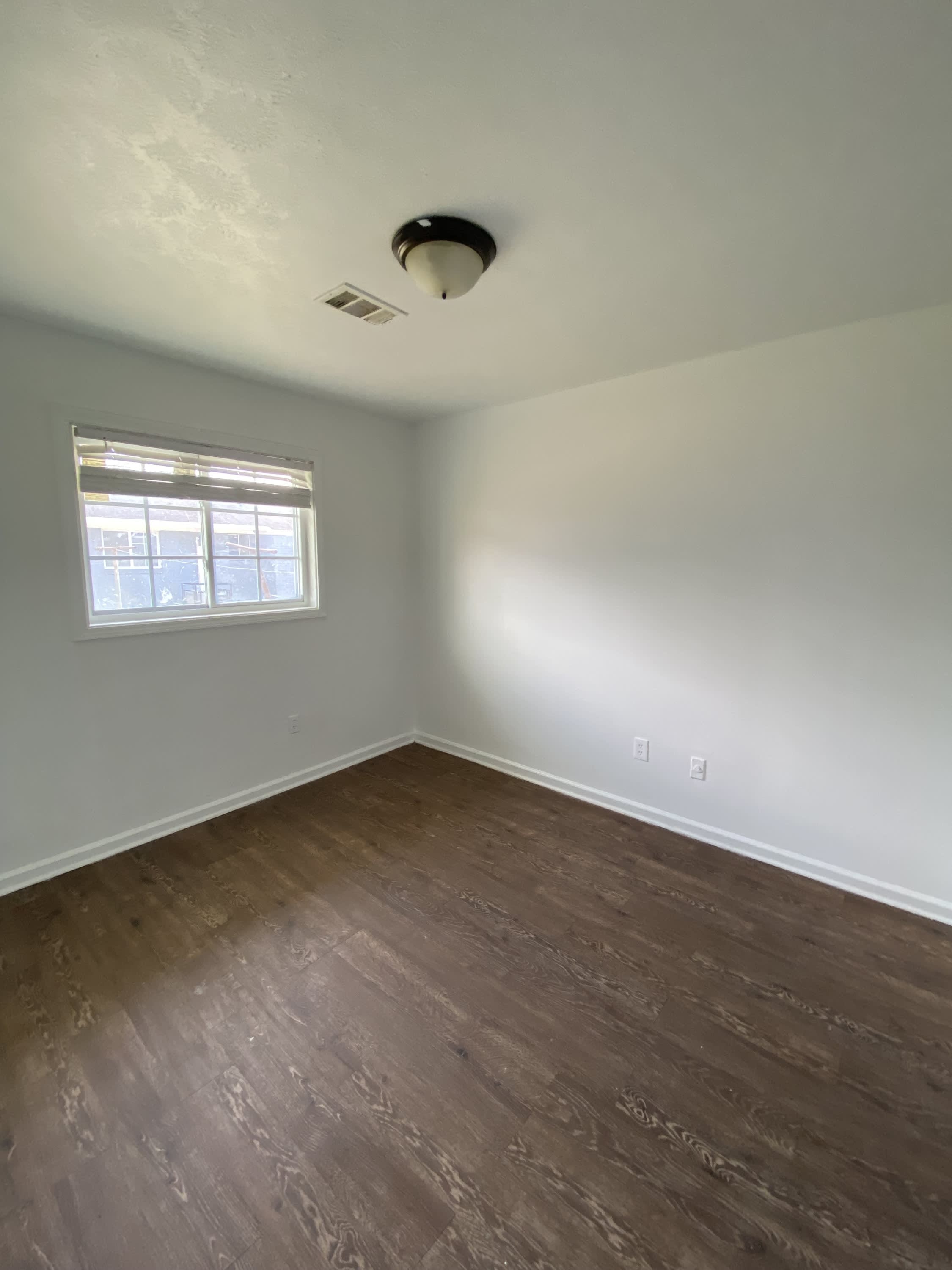 3217 Lee Street – photo 4