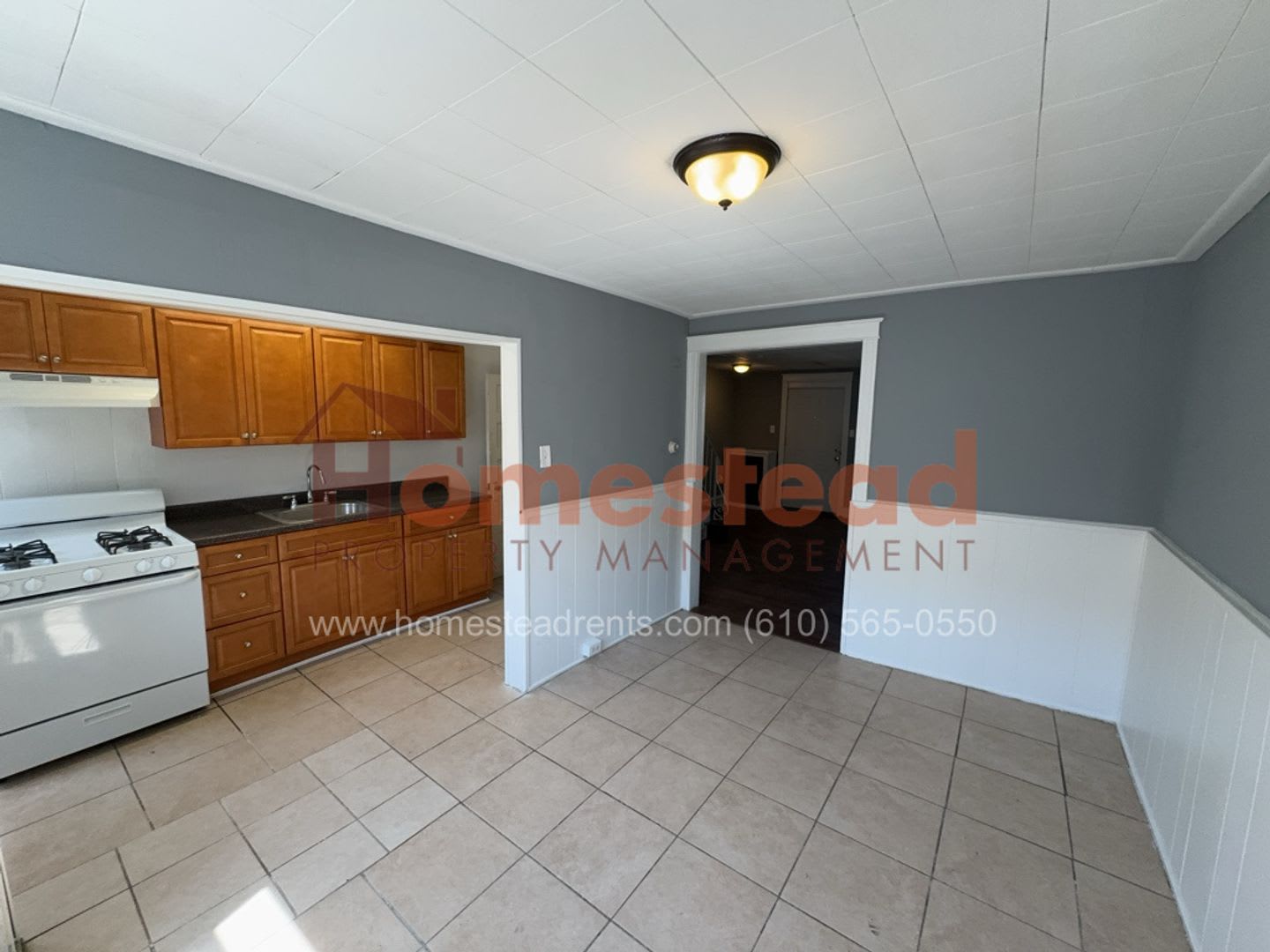 3 Bedroom HOME in Upper Darby! – photo 2