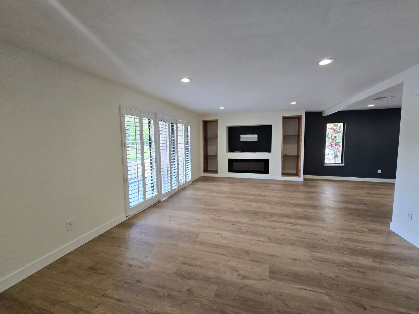 Hawarden Hills Home – photo 3