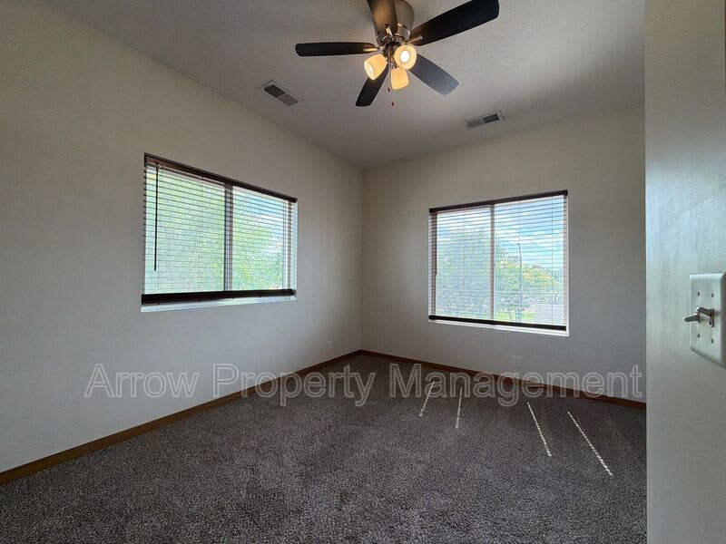102 Locust Street – photo 4
