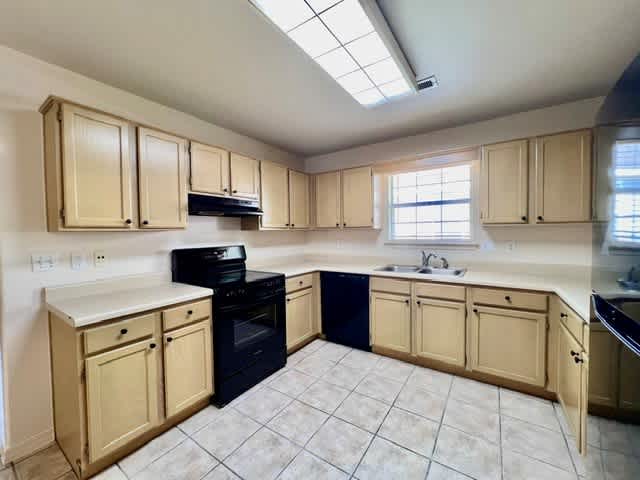 5641 West Fountain Street – photo 5