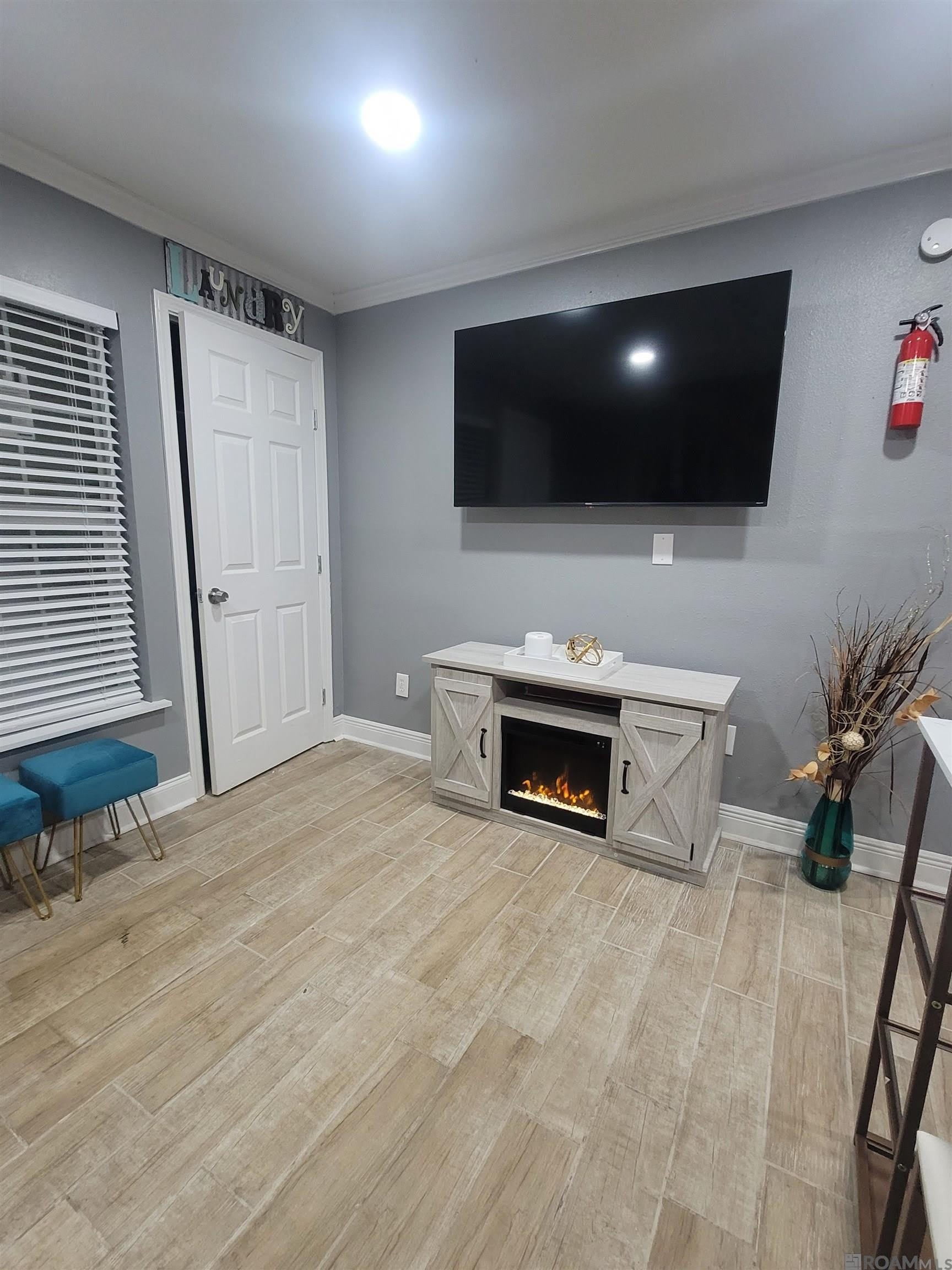 277 Chatsworth St – photo 4