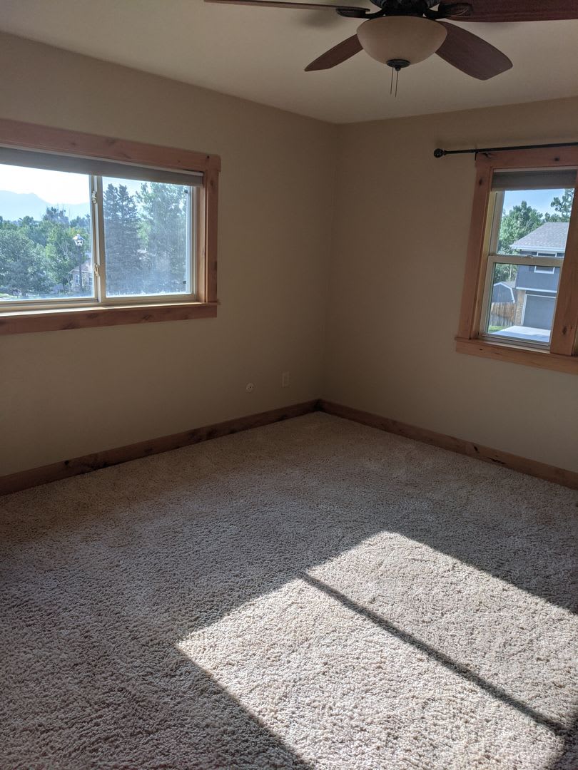 Old Farm tri-level with basement – photo 4