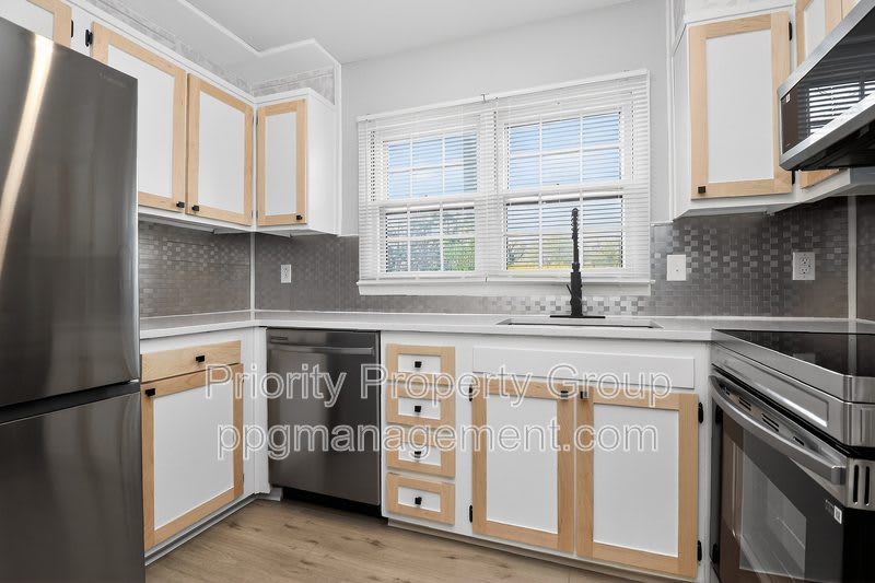 4601 Coronado Drive Apt B – photo 2