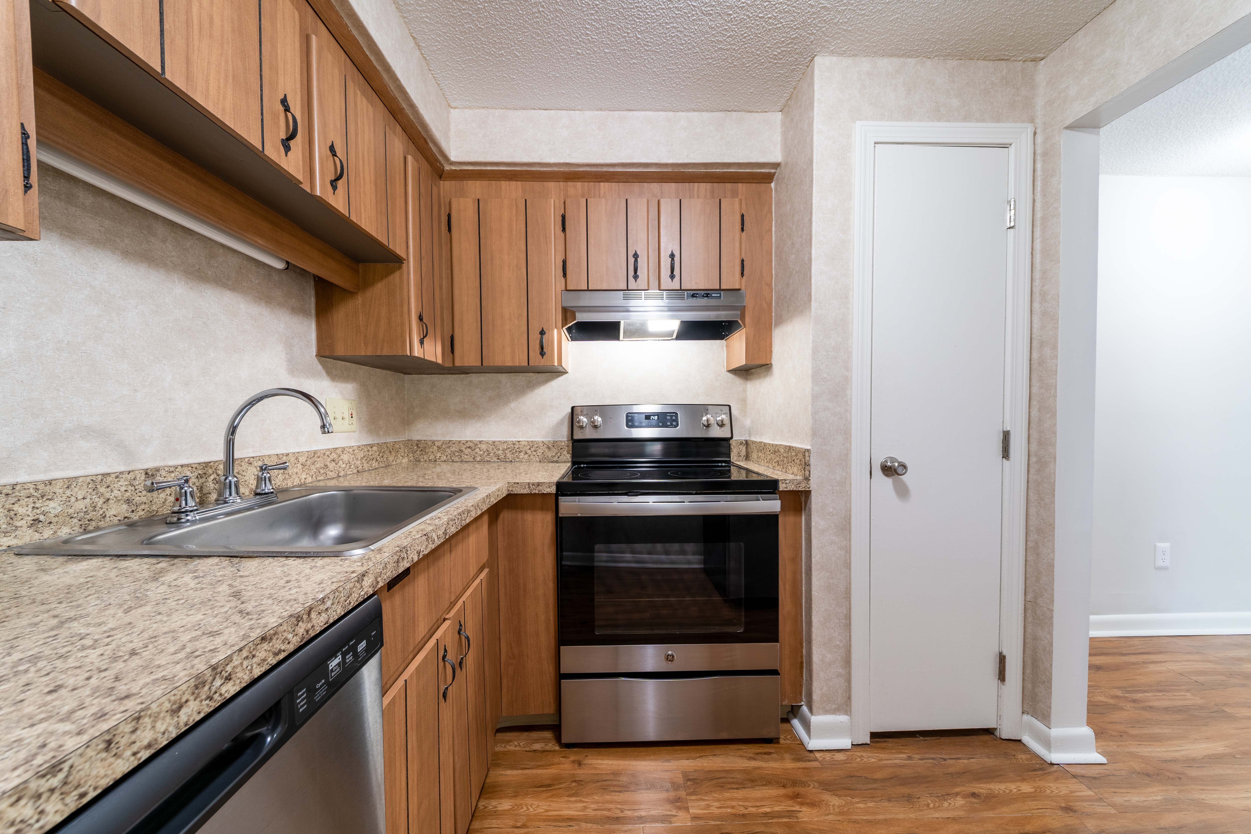 Royal Crest Estates Marlboro – photo 2