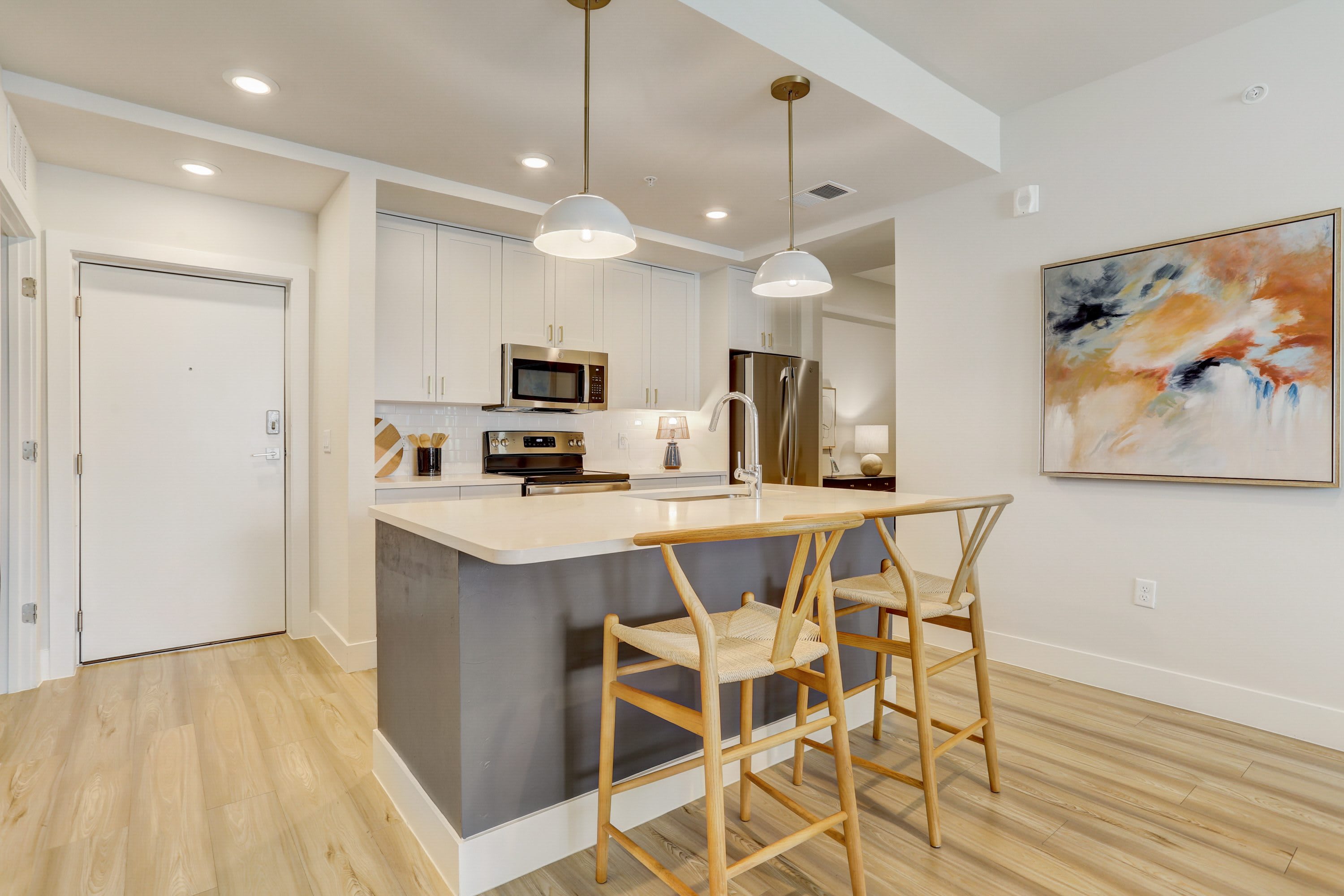 Mark Lane Apartments – photo 2