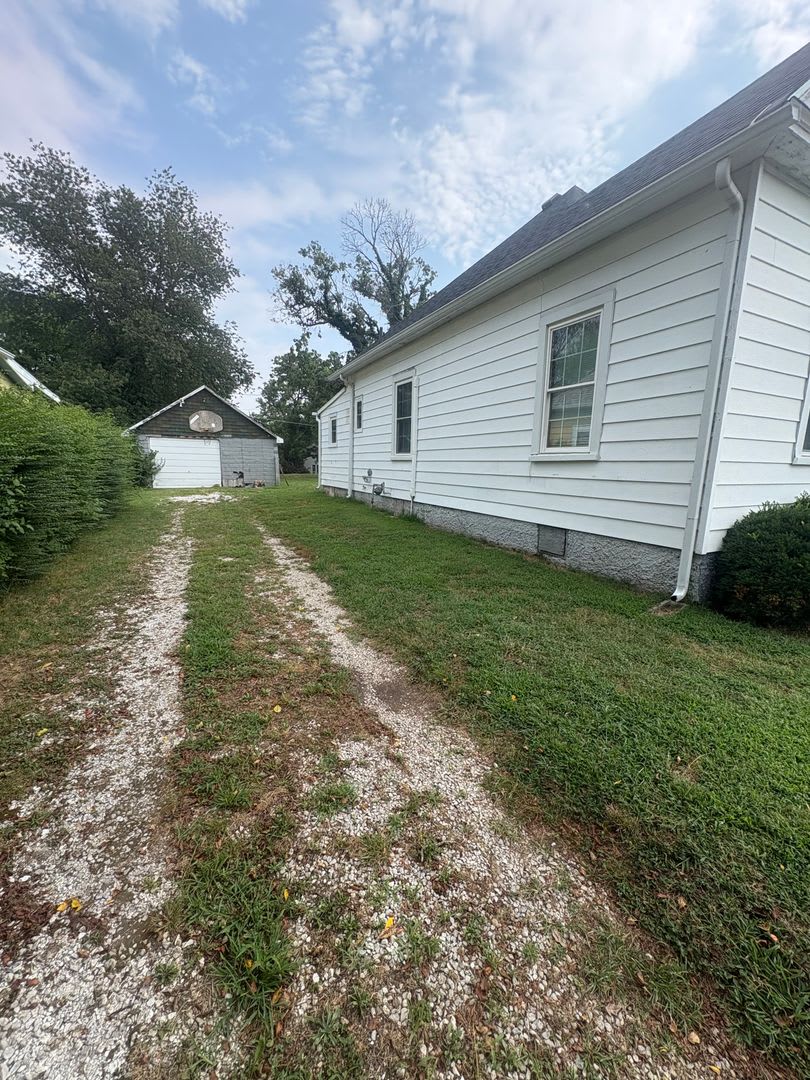 For Lease: 1519 Nelson, Webb City, Mo $1,1150 – photo 3