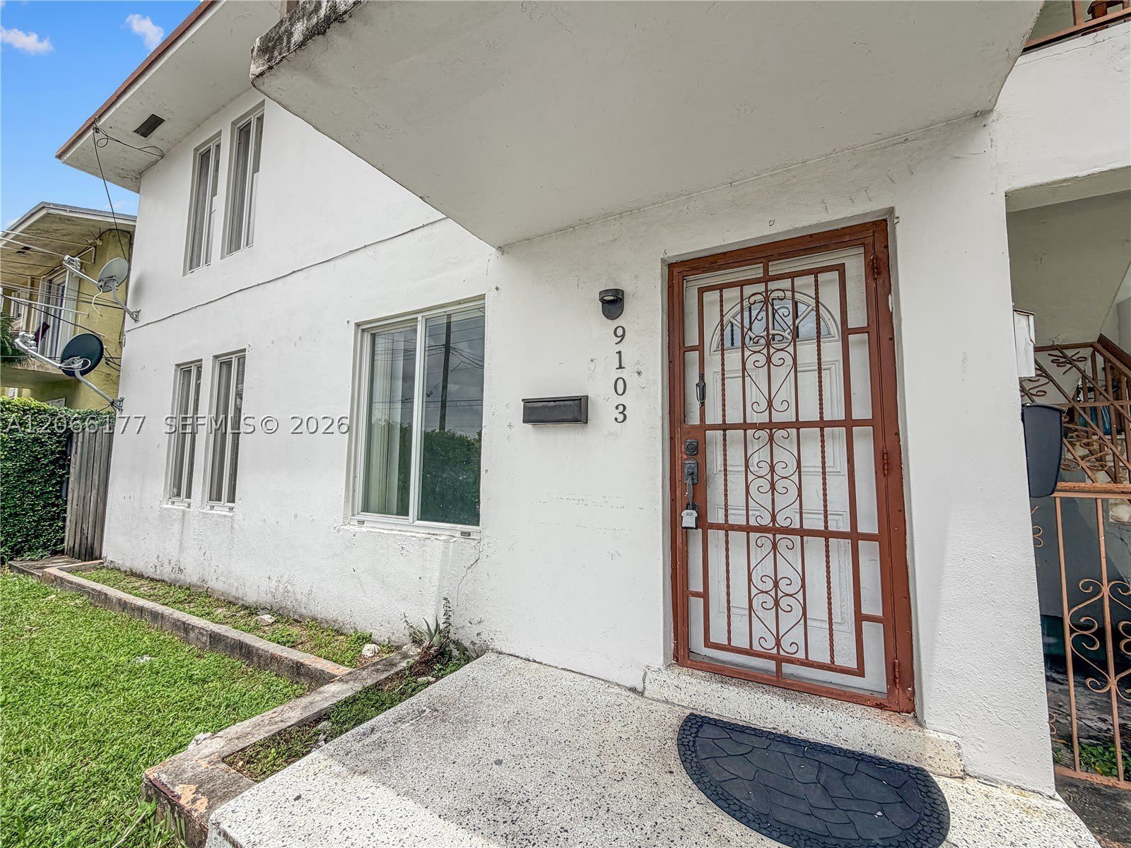 9103 SW 38th St – photo 3