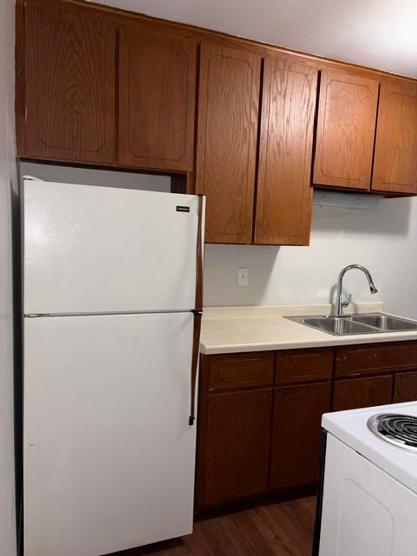 1 Bedroom Condo in St. Louis Park – photo 3