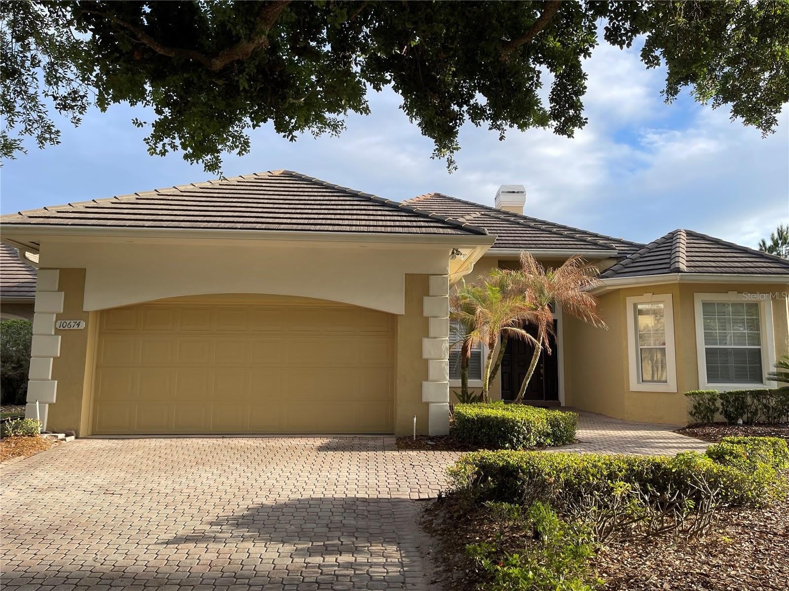 10674 WOODCHASE Circle – photo 1