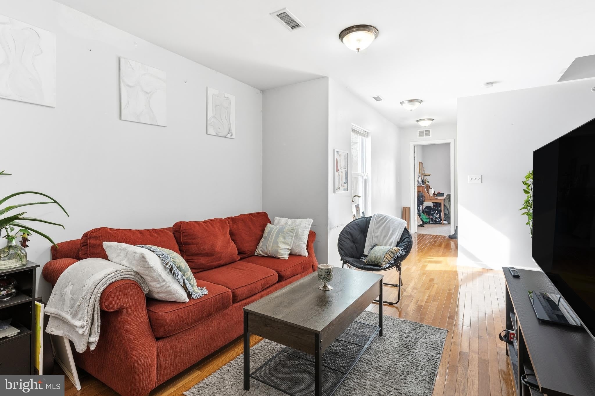 2024 N CARLISLE Street – photo 5