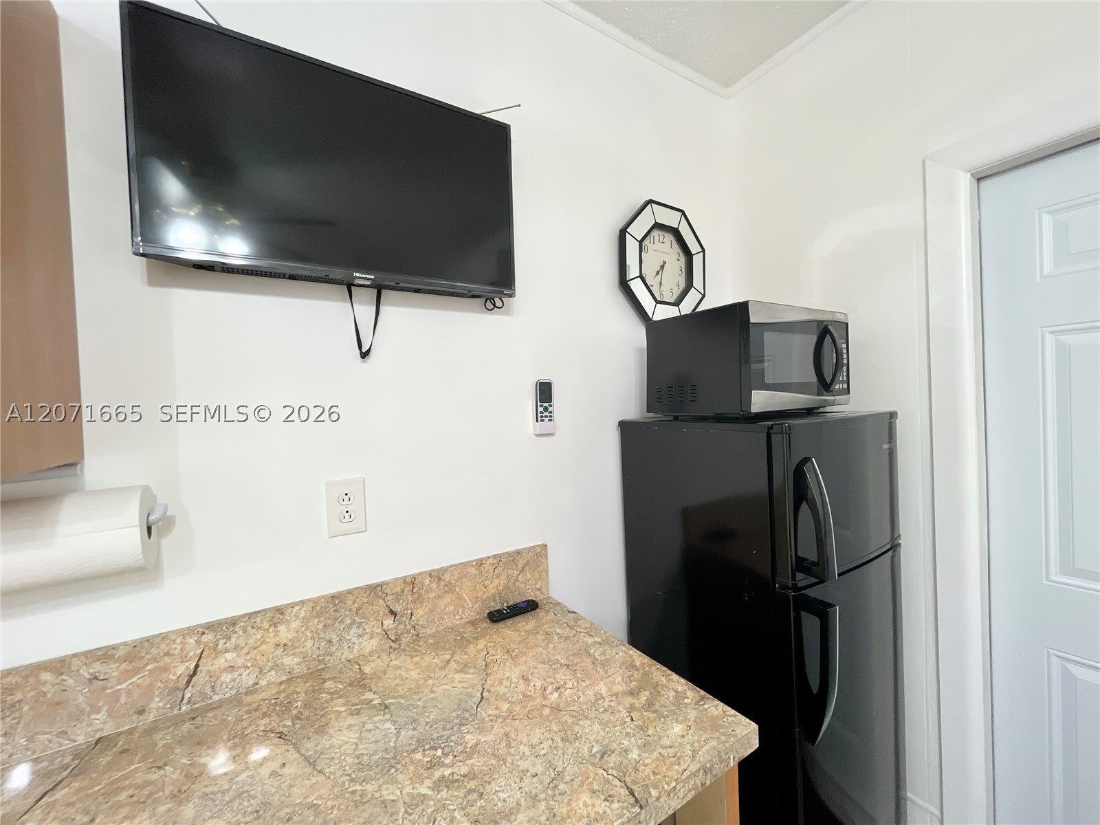 3054 NW 18TH ST – photo 5