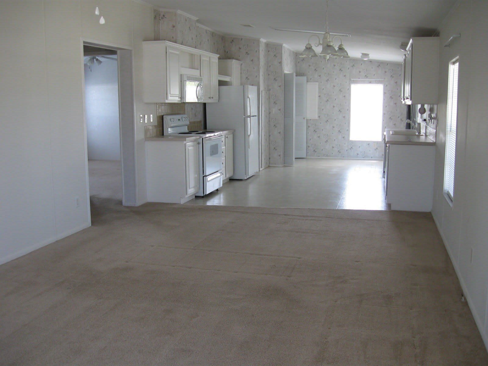 182 Oleander Street – photo 3