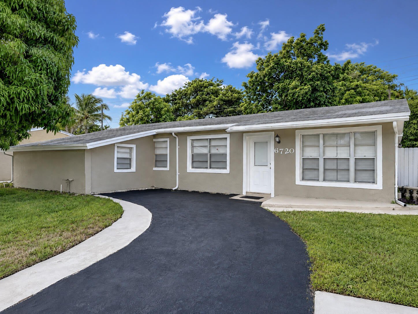 6720 SW 17TH Street SW – photo 1