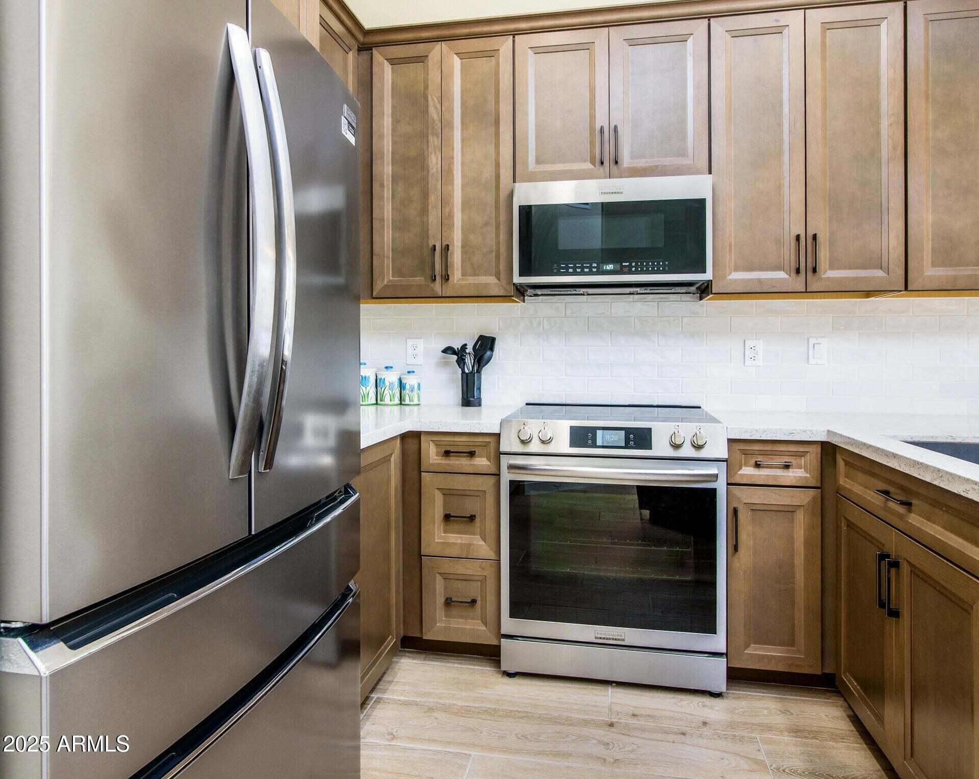 6831 S Coral Gable Drive – photo 2