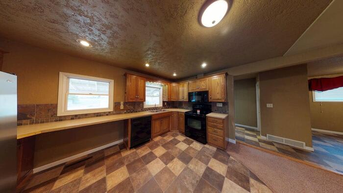 811 6th Avenue Northwest – photo 2